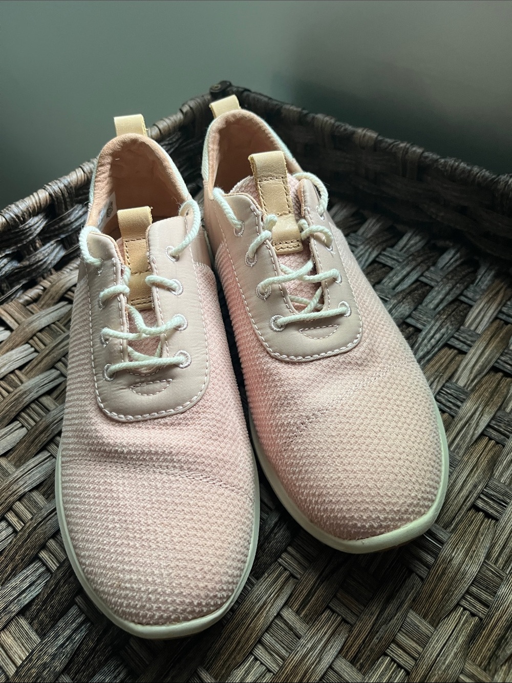 Toms Women’s Lightweight Pink Knit Lace-Up Sneakers